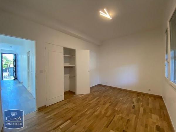 Appartement à louer 4 pièces 85m²