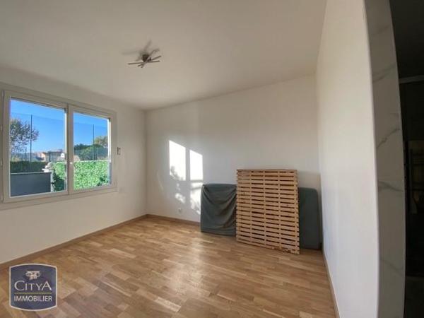 Appartement à louer 4 pièces 85m²