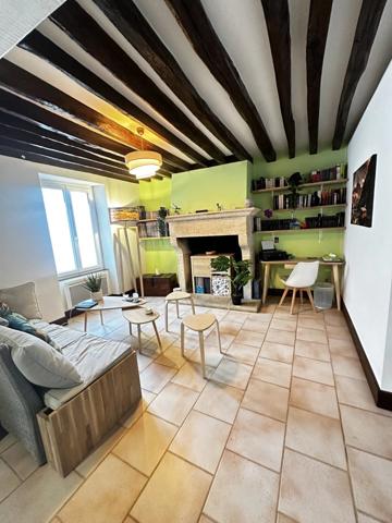 Location                                                      Maison
                        
                     2 pièces                      52 m2                     à Coye-la-Forêt