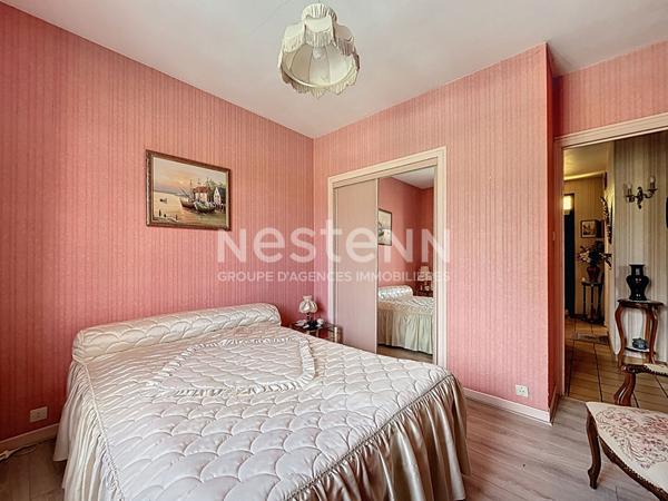 Maison à vendre à Brive dans le quartier du Prieur et à proximité de la plaine des jeux - 3 chambres - une salle de bains - une buanderie - un garage - une cave