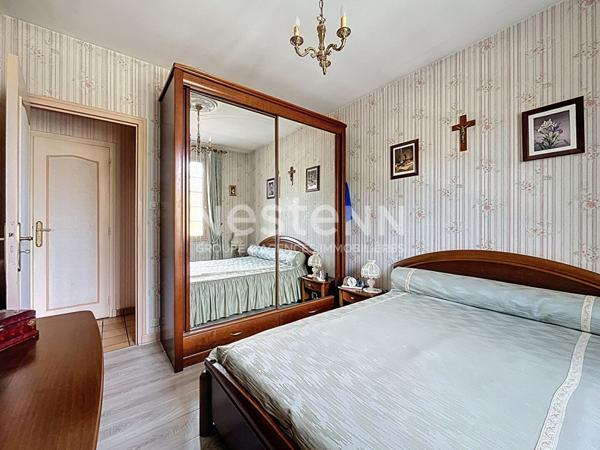 Maison à vendre à Brive dans le quartier du Prieur et à proximité de la plaine des jeux - 3 chambres - une salle de bains - une buanderie - un garage - une cave