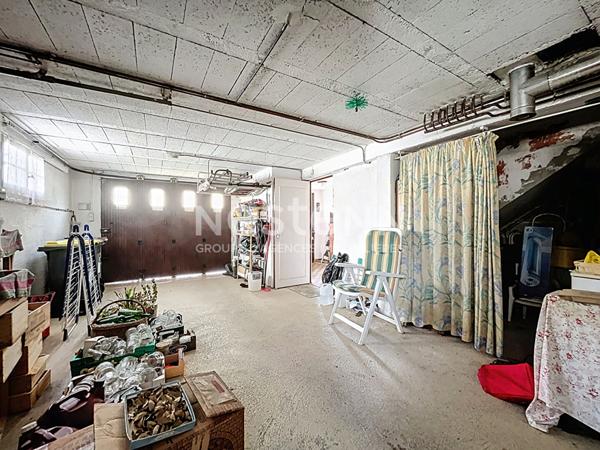 Maison à vendre à Brive dans le quartier du Prieur et à proximité de la plaine des jeux - 3 chambres - une salle de bains - une buanderie - un garage - une cave