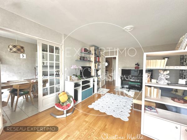 Versailles (78000) VERSAILLES Montreuil - Appartement 3 pièces 73.61 m² avec Balcon - Parking - Cave - Ascenseur