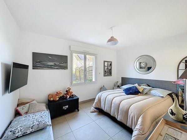 PAVILLON, 3 CHAMBRES,  PROCHE DE LA GARE DE SABLE SUR SARTHE