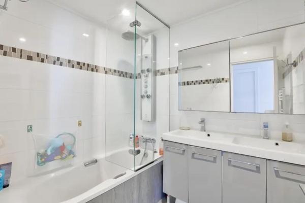 Lumineux - Grand salon:sejour - proche RER B Cachan