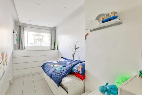 Lumineux - Grand salon:sejour - proche RER B Cachan