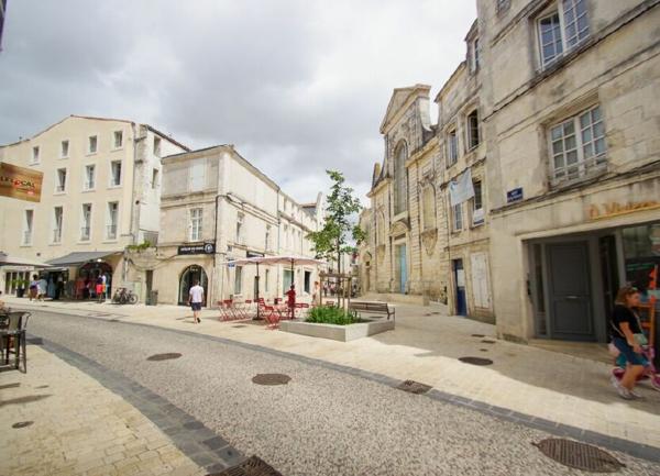 Maison à vendre    4 pièces •  La Rochelle