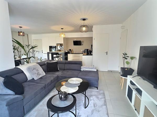 MARSEILLE- Saint Jérôme-13013- T3/4- 77m2- Rez-de-jardin- Box double