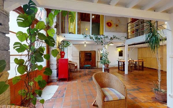 Appartement à vendre    4 pièces • 93 m2 Lyon 4