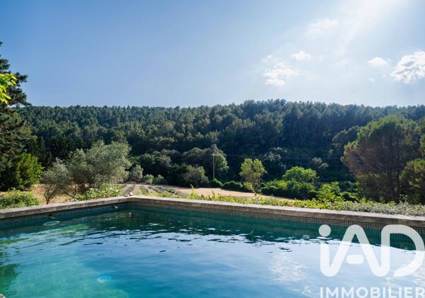Maison à vendre 6 pièces 200 m² Fontaine-de-Vaucluse