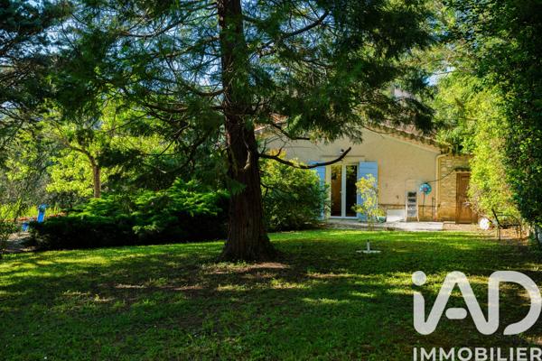 Maison à vendre 6 pièces 200 m² Fontaine-de-Vaucluse
