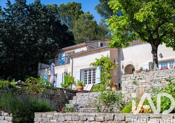 Maison à vendre 6 pièces 200 m² Fontaine-de-Vaucluse