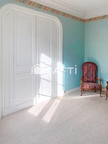 MAISON BOURGEOISE ENDORMIE DANS QUARTIER DU PALAIS