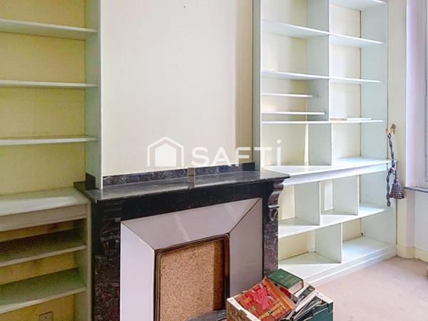 MAISON BOURGEOISE ENDORMIE DANS QUARTIER DU PALAIS