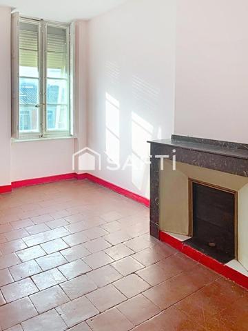 MAISON BOURGEOISE ENDORMIE DANS QUARTIER DU PALAIS