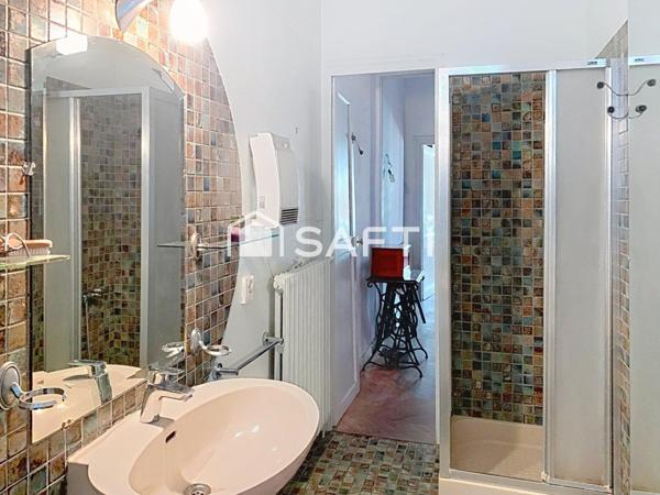 MAISON BOURGEOISE ENDORMIE DANS QUARTIER DU PALAIS