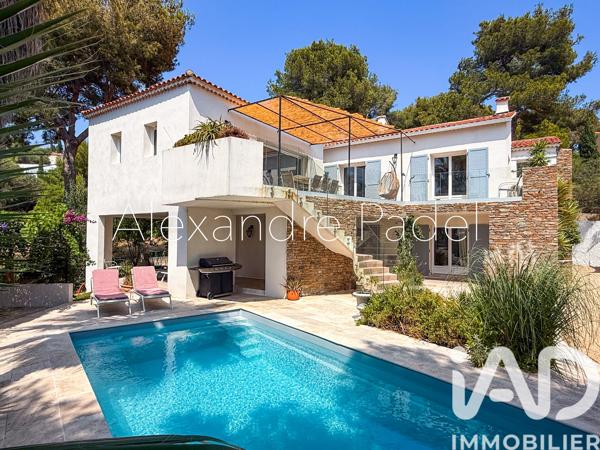 Maison à vendre 10 pièces 270 m² Carqueiranne