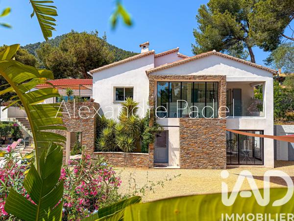 Maison à vendre 10 pièces 270 m² Carqueiranne