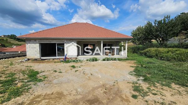 À vendre à Belley : Maison neuve hors d’eau / hors d’air de 145 m² avec garage et terrain de 579 m²