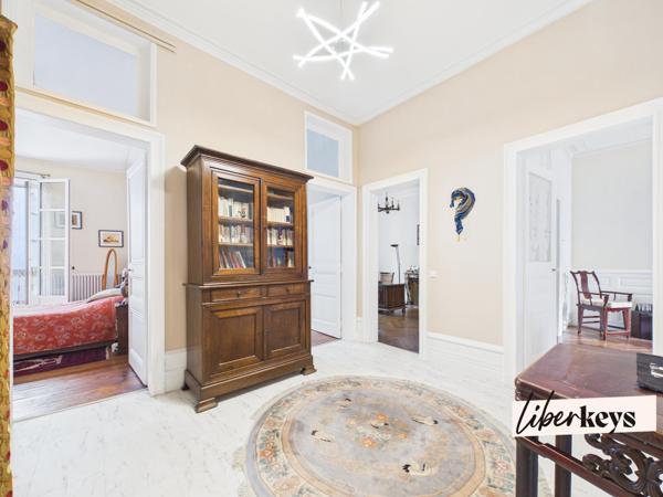 Appartement de charme 5 pièces secteur Château des Ducs