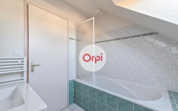 Maison à louer    3 pièces •  Damgan