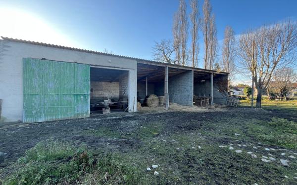 Maison à vendre    2 pièces • 250 m2 Morlaàs