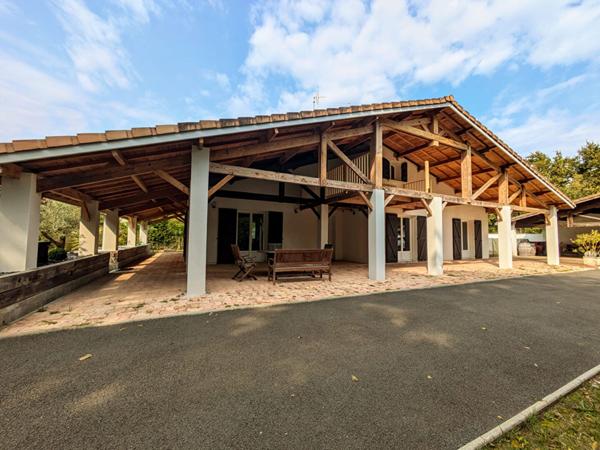 Achat maison Castelnau-de-Médoc - 7 pièce(s) - 165 m² - 514 500 €