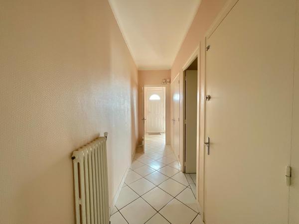 Maison spacieuse à La Roche-sur-Yon – Idéale famille nombreuse ou investissement locatif