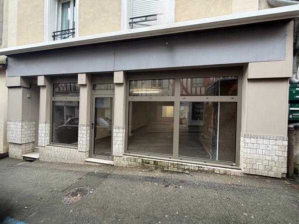 A LOUER, Local commercial sur Mayenne , Mayenne A LOUER, Local commercial sur Mayenne , Mayenne