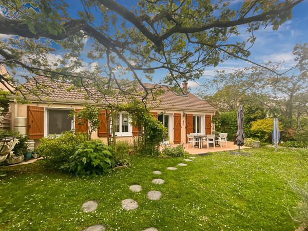 Maison Vaureal 6 pièce(s) 120 m2