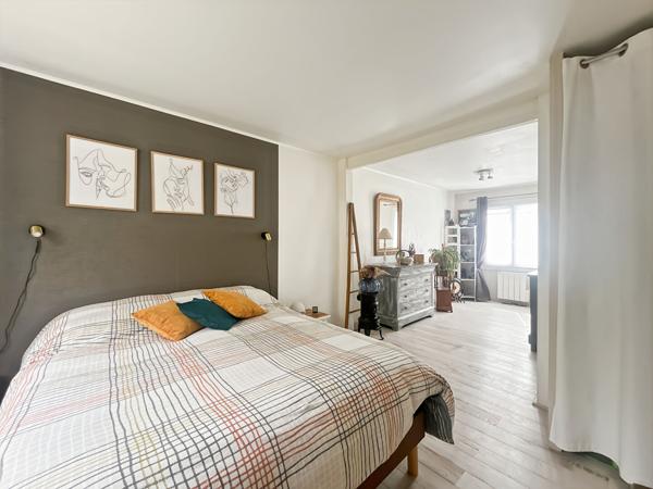 Maison Vaureal 6 pièce(s) 120 m2
