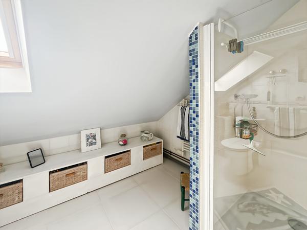 Maison Vaureal 6 pièce(s) 120 m2