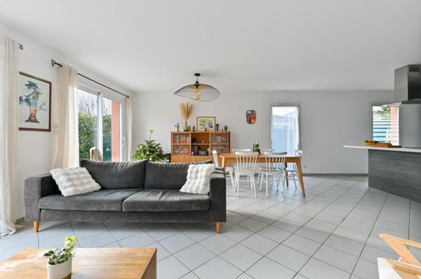 Maison à GREZIEU-LA-VARENNE, 69290 - 5 pièces 105m²