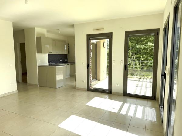 À vendre – Appartement T3 lumineux avec terrasse à Luneray, proche centre-bourg