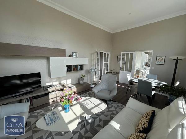 Appartement à louer 3 pièces 86.7m² Périgueux (24000)