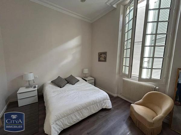 Appartement à louer 3 pièces 86.7m² Périgueux (24000)