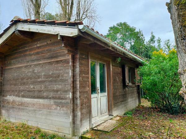 MAISON "ÉCONOME " - 240 m² - 8 PIECES - GARAGE DOUBLE - TERRAIN  3574 m²