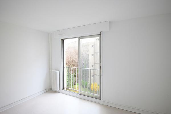 PARIS 18ÈME - MÉTRO MARX DORMOY - MARCHE DE L'OLIVE 690 000 € ** - Référence 6690-VC