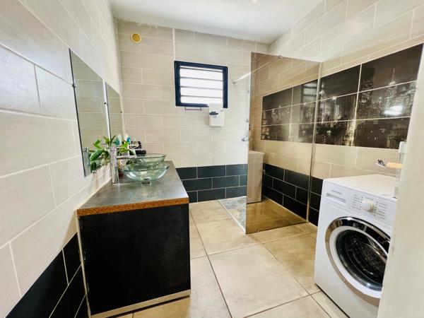 À vendre – Maison F5 de 135 m² sur 692 m² de terrain – Piscine – Saint-André (974)