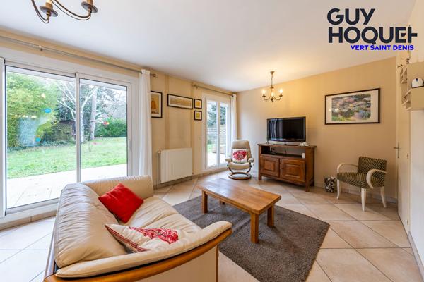 Maison Vert Saint Denis 6 pièces 130.7 m2 avec chambre au REZ-DE-CHAUSSEE