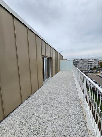 Appartement 4 pièces avec terrasse et parking à louer à CARRIERES SOUS POISSY (78)