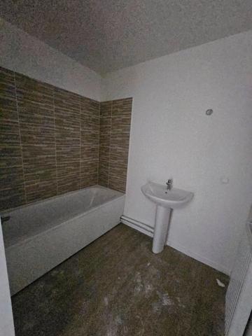 Appartement 4 pièces avec terrasse et parking à louer à CARRIERES SOUS POISSY (78)