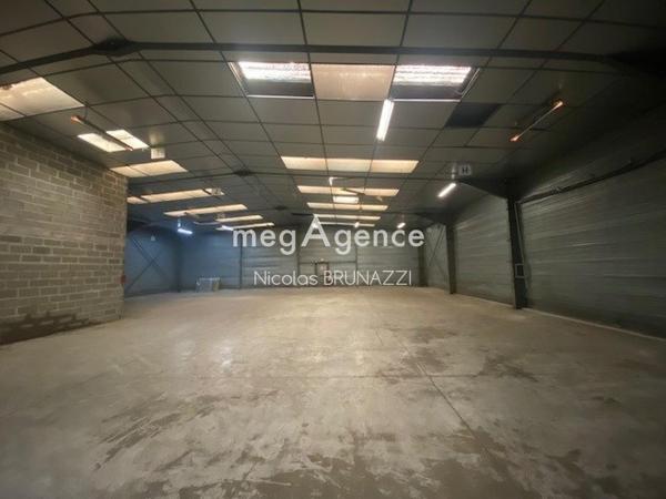 Local Commercial à VIMOUTIERS, 61120 - 8 pièces 2000m²