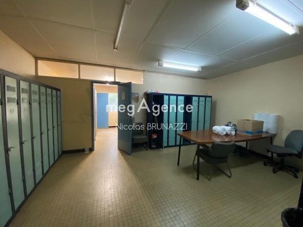 Local Commercial à VIMOUTIERS, 61120 - 8 pièces 2000m²