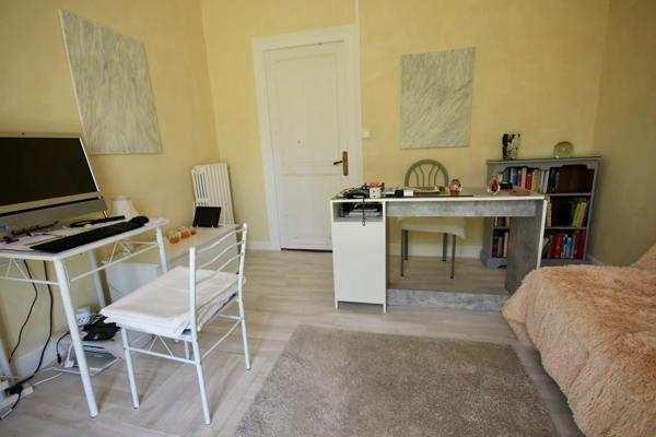 Une maison en pierre avec boulodrome, club house et 2 gîtes à proximité d'Eymet