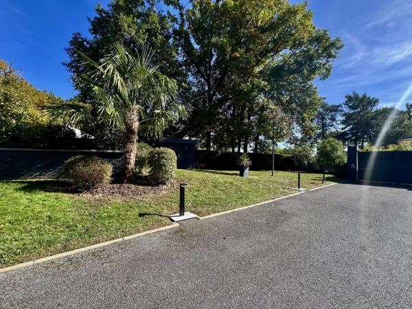 Marcoussis (91460) Propriété d'exception de 342m2 au sol -2 maisons sur la butte de Marcoussis- Piscine- Terrain de 3279m2