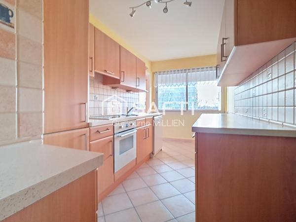 T4 avec balcon résidence Hôtel de ville