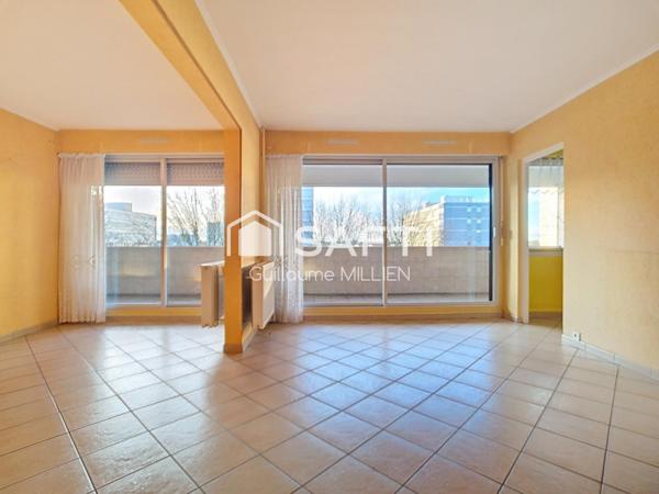 T4 avec balcon résidence Hôtel de ville