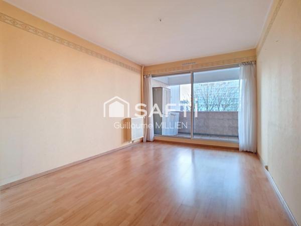 T4 avec balcon résidence Hôtel de ville