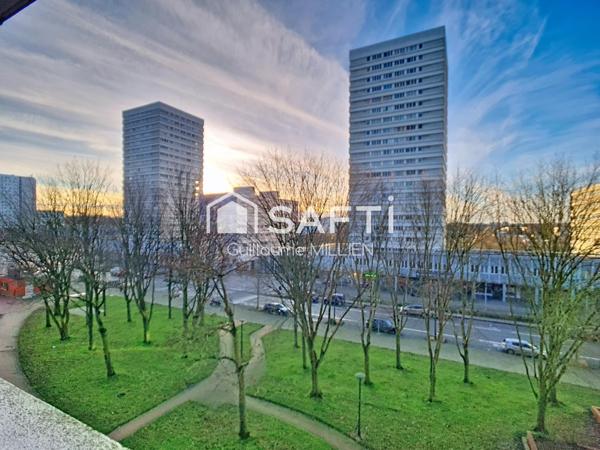 T4 avec balcon résidence Hôtel de ville